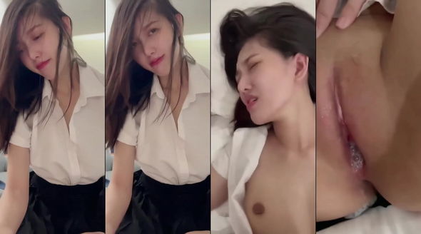 Em nhân viên văn phòng cực phẩm xuất rồi mà anh còn cố nhấp tinh sủi cả bọt trong bướm em